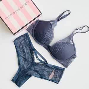 32D XS Victoria’s Secret blue bra set